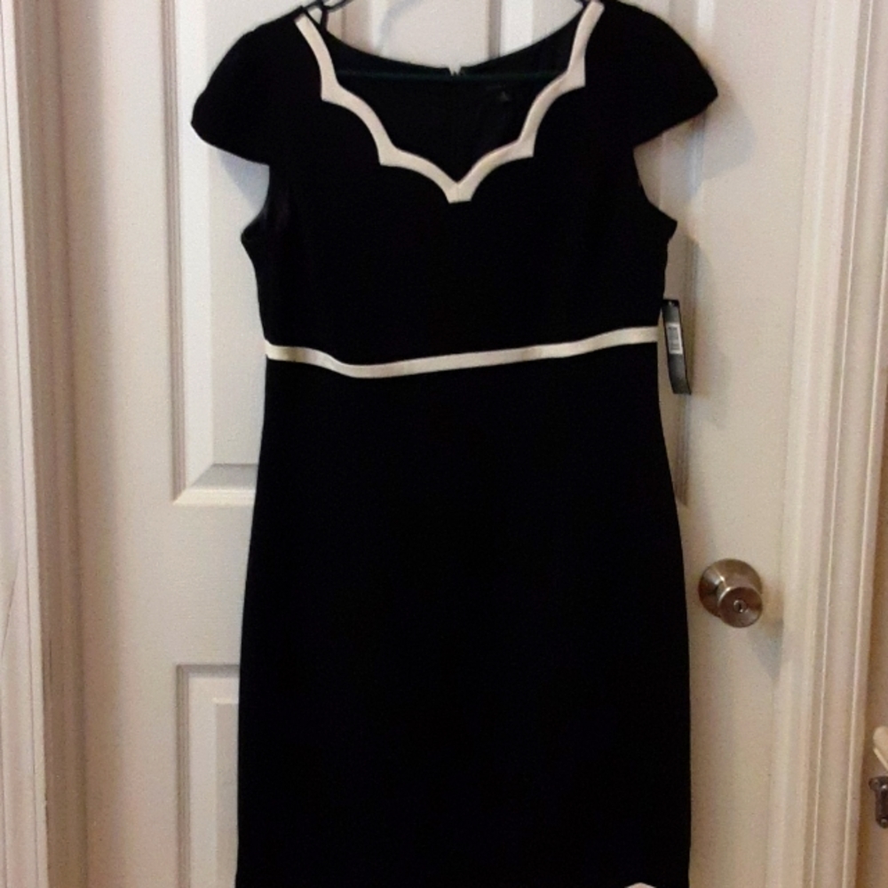 New Tahari Black dress Size 12
